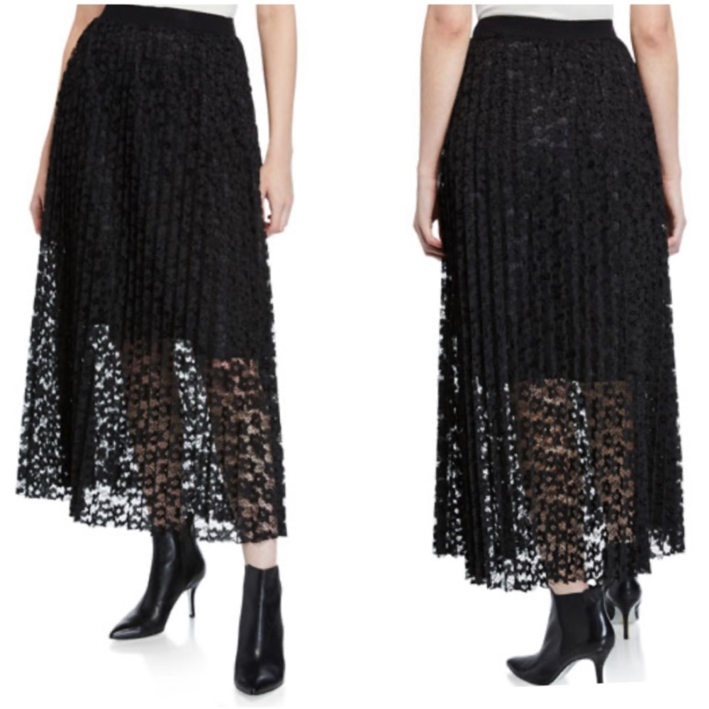 ROMEO+JULIET COUTURE LACE SKIRT